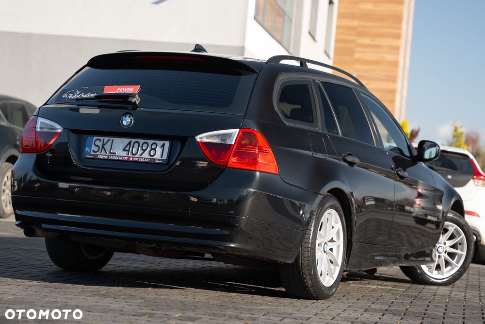 BMW Seria 3 320d DPF Edition Exclusive - 10