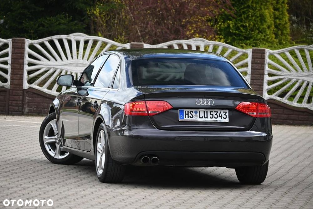 Audi A4 Limousine - 27