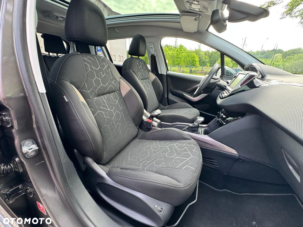 Peugeot 2008 1.2 VTi Allure - 11