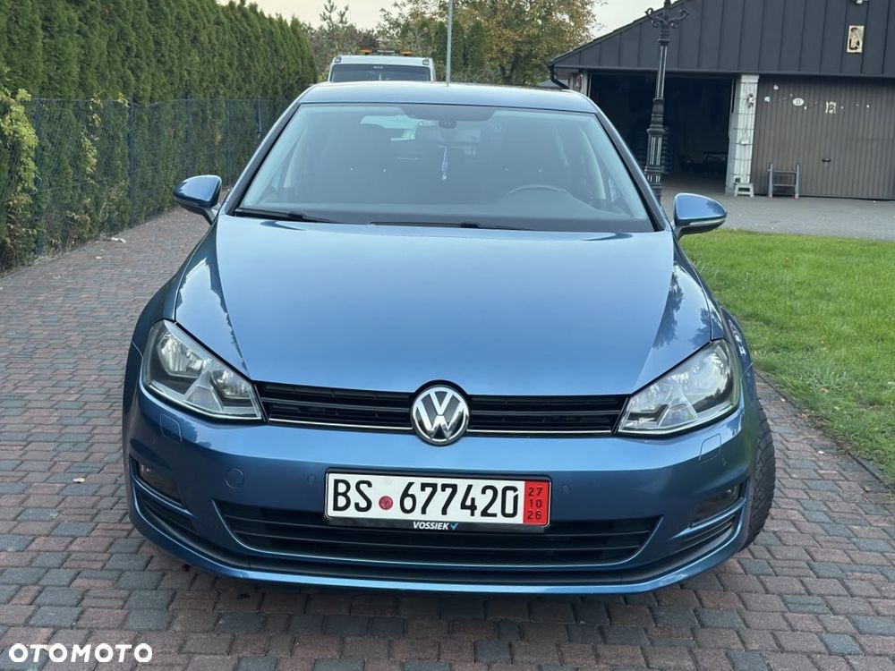 Volkswagen Golf - 6