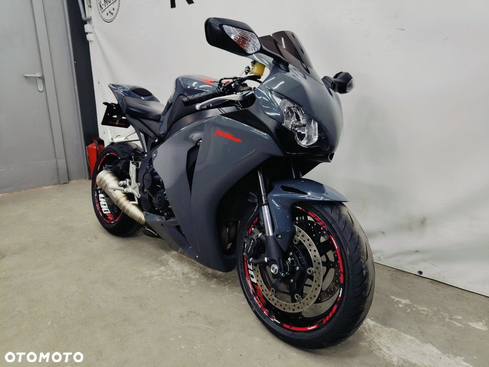 Honda CBR - 2