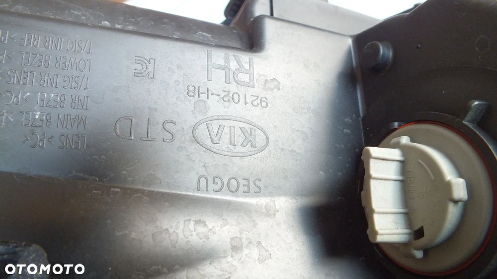 Lampa przednia prawa lewa Kia Rio IV - 6