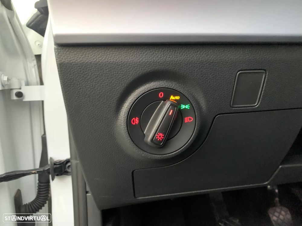 SEAT Arona 1.0 TSI FR - 24