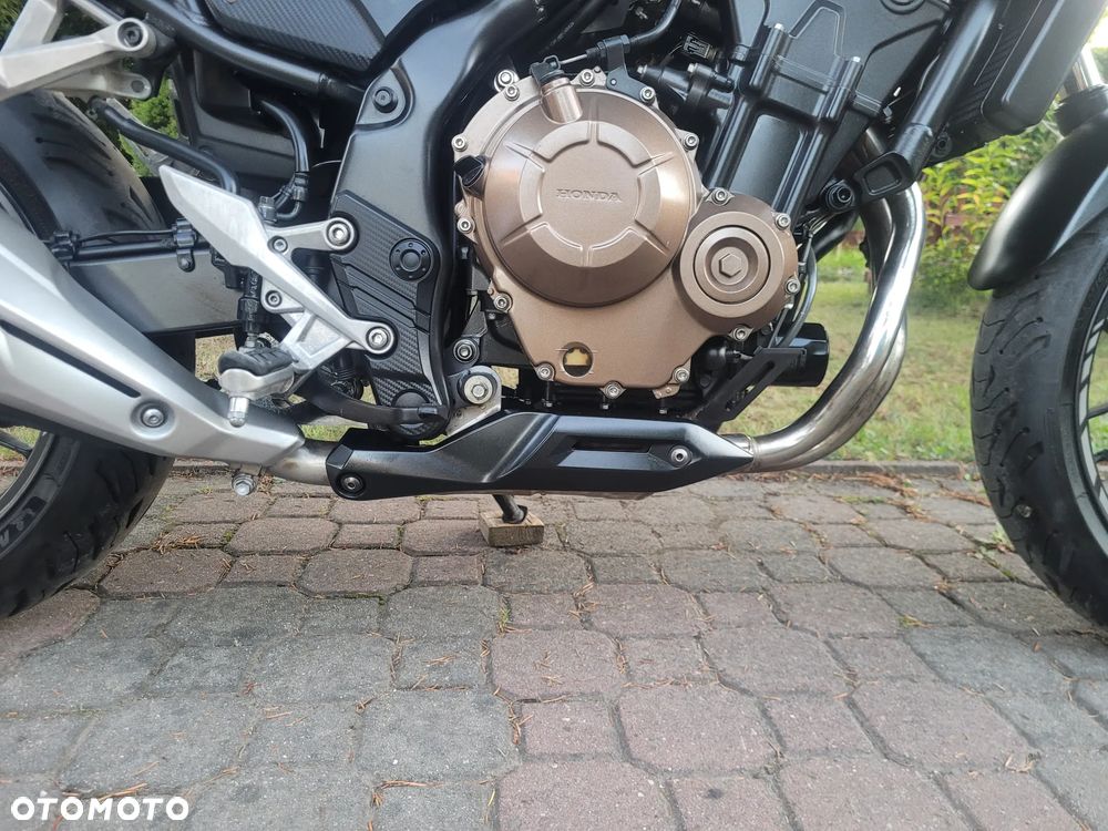 Honda CB - 9