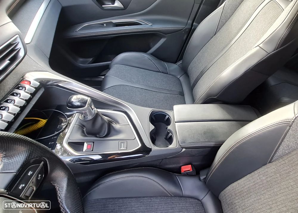 Peugeot 5008 1.5 BlueHDi GT Line Baixo Consumo - 5
