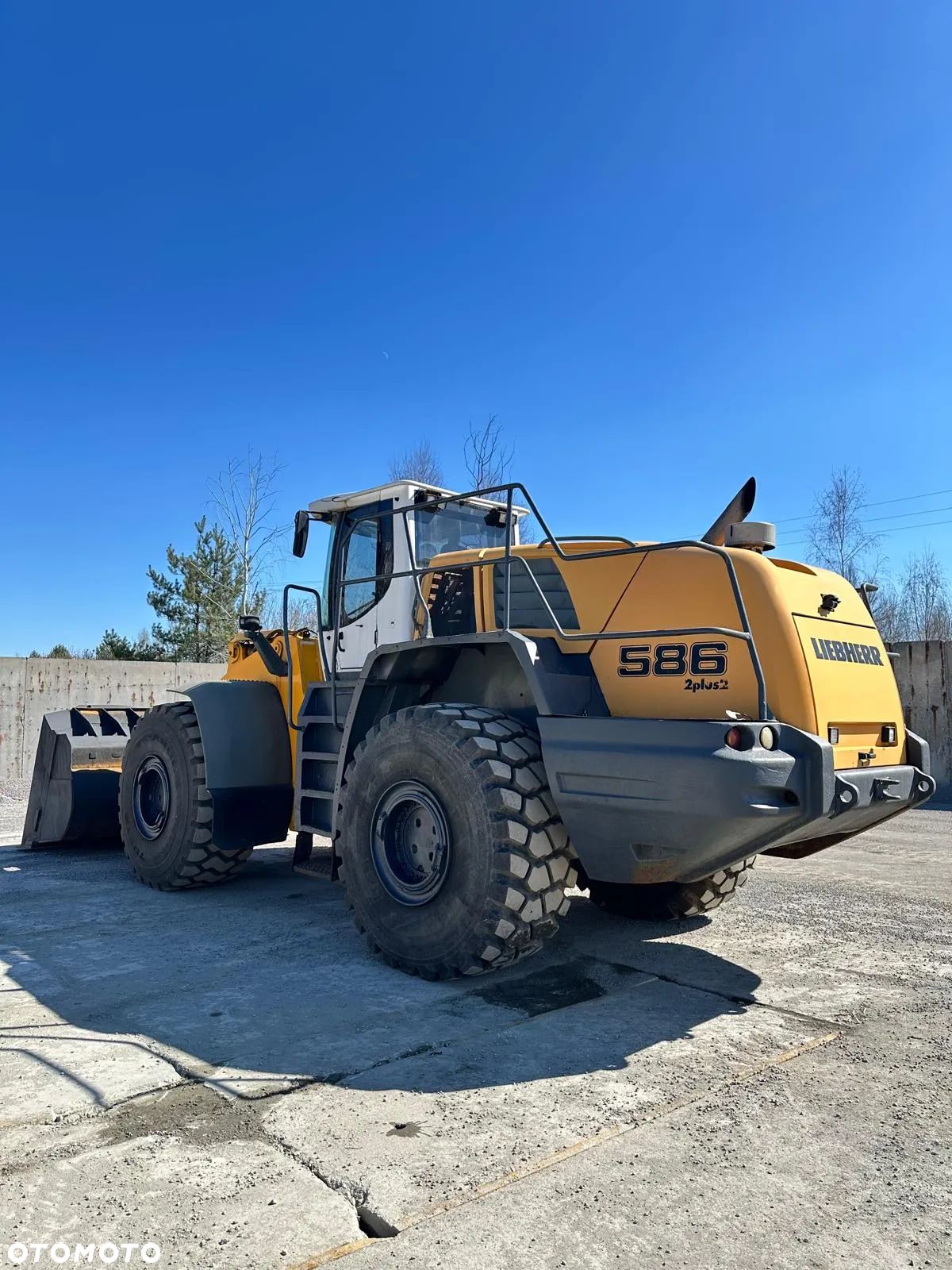 Liebherr 586 - 1