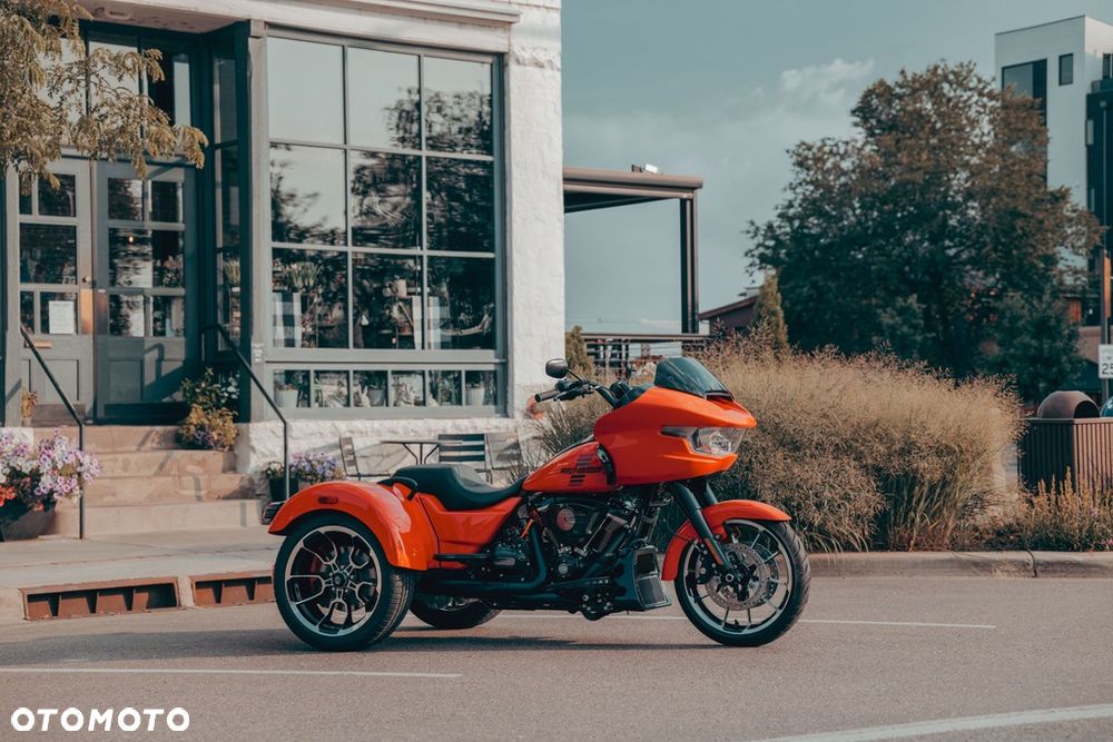 Harley-Davidson Trike Freewheeler - 24