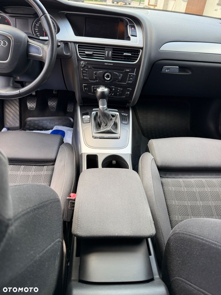 Audi A4 Avant 2.0 TDI DPF Attraction - 15