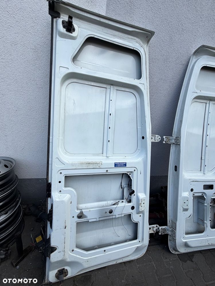 Drzwi tylne L+P kompletne Renault Master III - 8