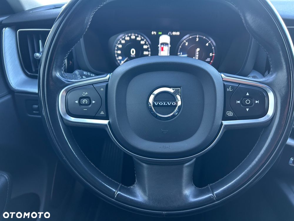 Volvo XC 60 - 22