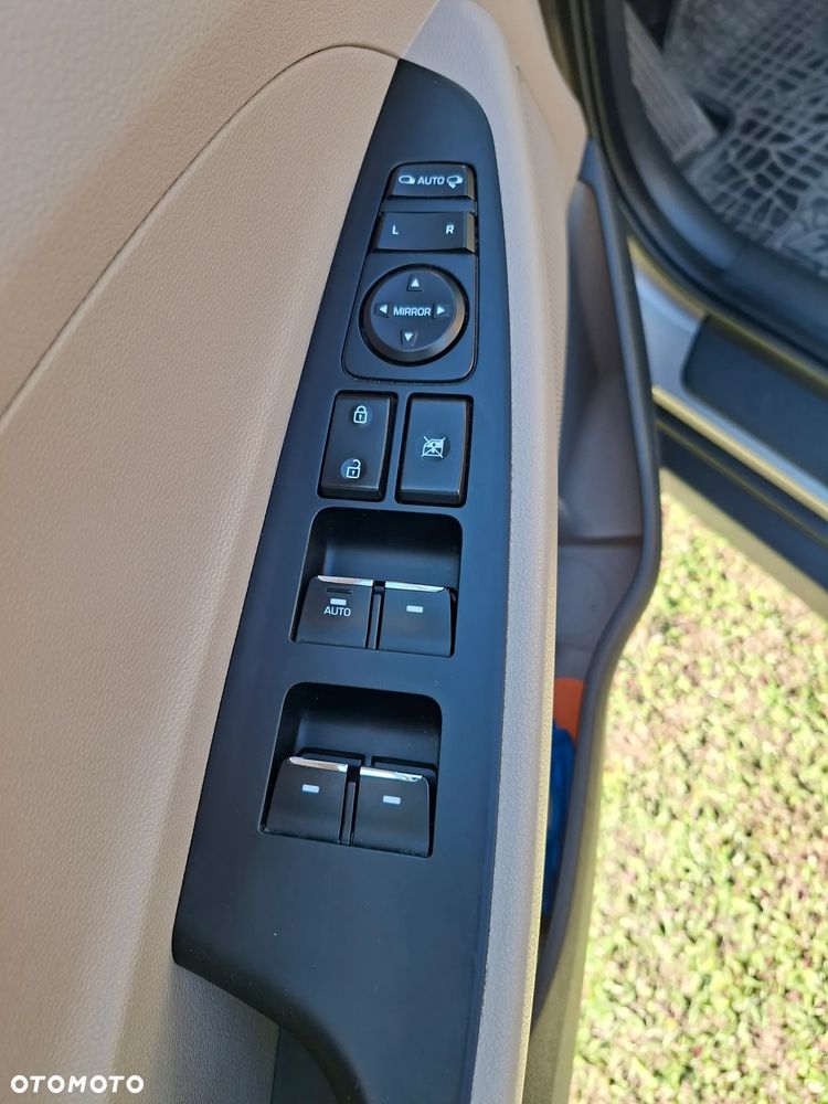 Hyundai Tucson 2.0 CRDI Premium 4WD - 8