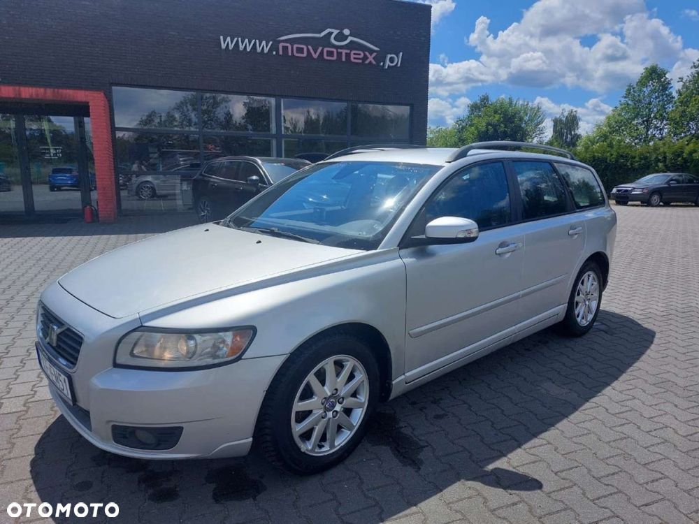 Volvo V50 - 1