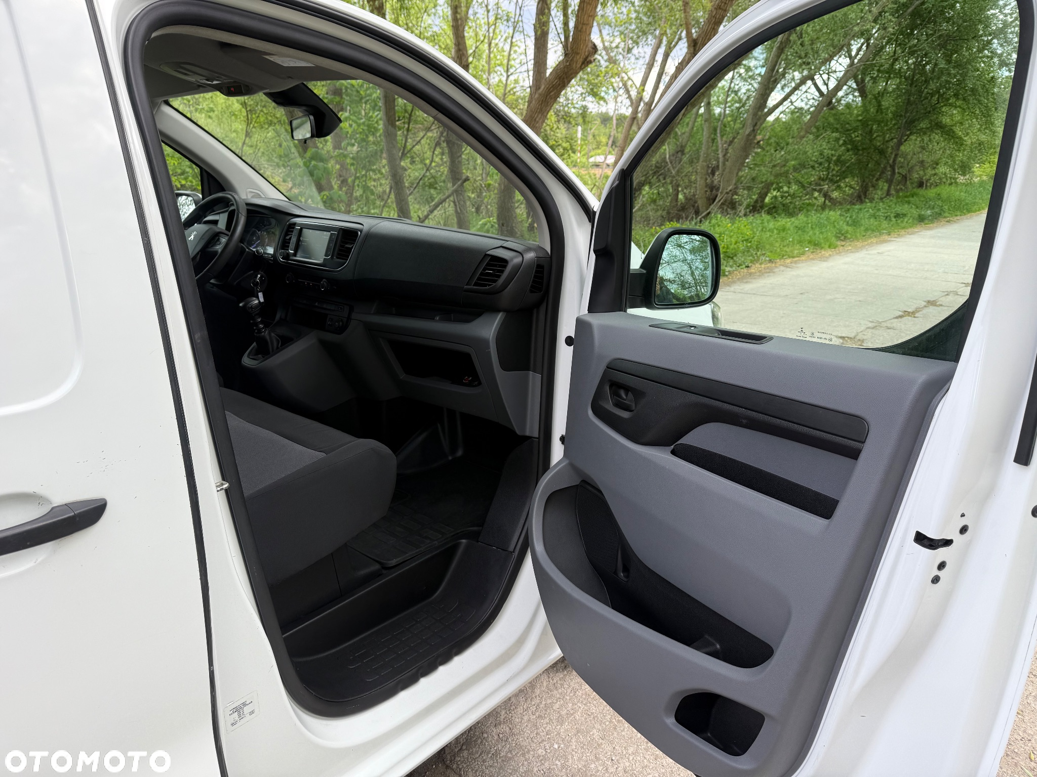 Peugeot EXPERT L2H1 - 18
