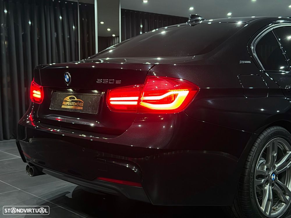 BMW 330 e iPerformance Pack M - 12