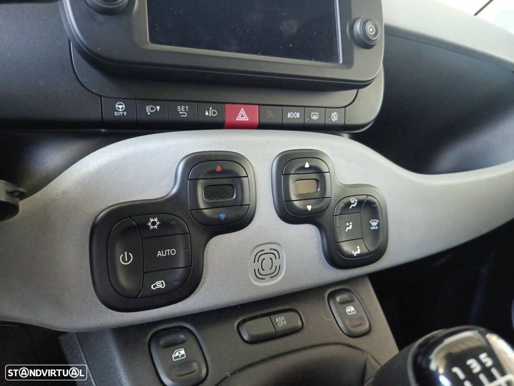 Fiat Panda 1.0 Hybrid City Cross - 19