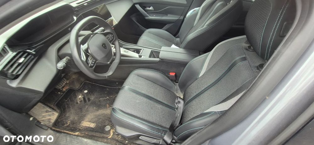 Peugeot 308 - 10