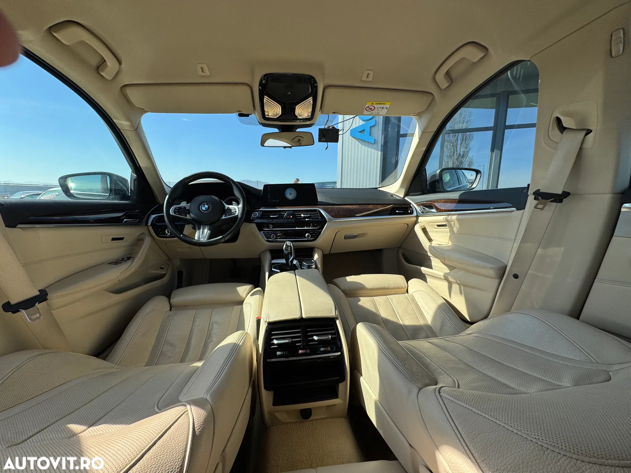 BMW Seria 5 520d xDrive AT - 26