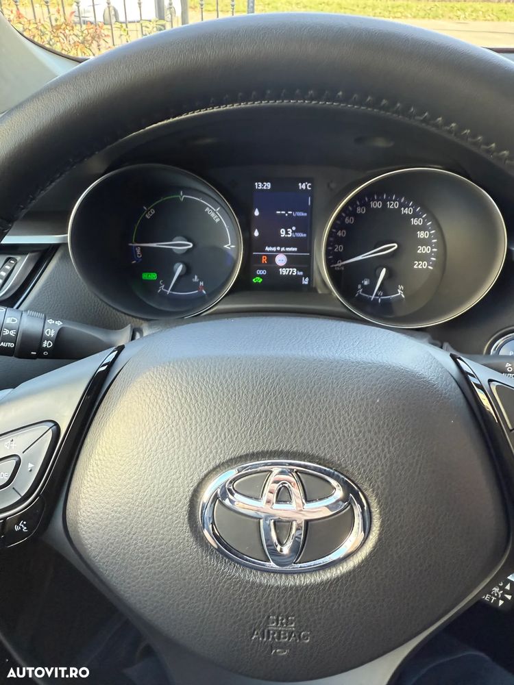 Toyota C-HR - 9