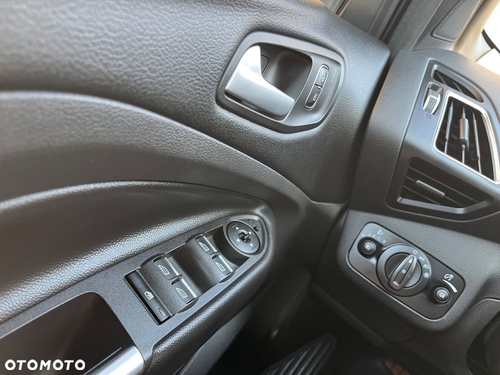 Ford Kuga 1.5 EcoBoost FWD ST-Line ASS GPF - 11