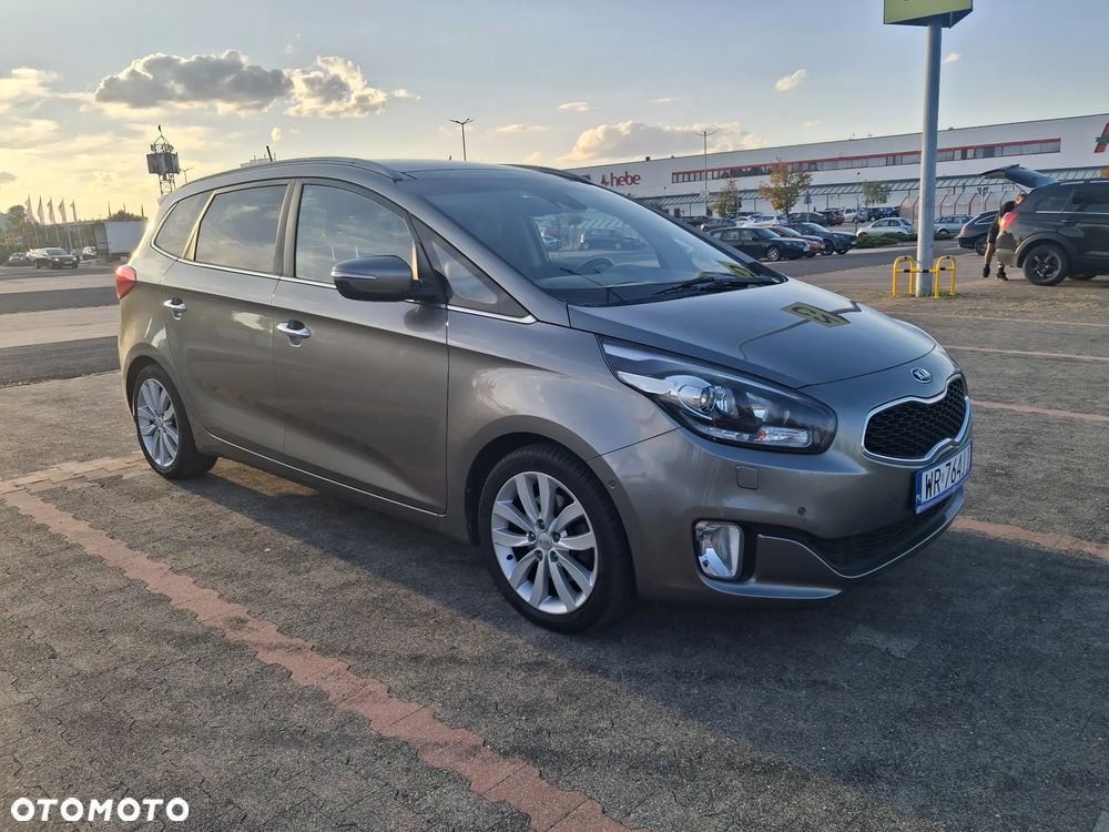 Kia Carens 1.7 CRDi M 7os - 1