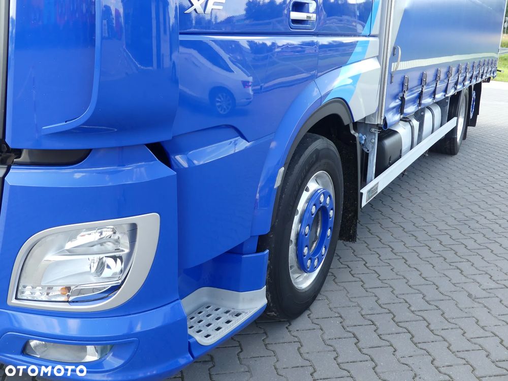 DAF XF 106.530 6x2 / FIRANKA 7.70m / EURO 6 / KLIMATYZACJA POSTOJOWA / - 18