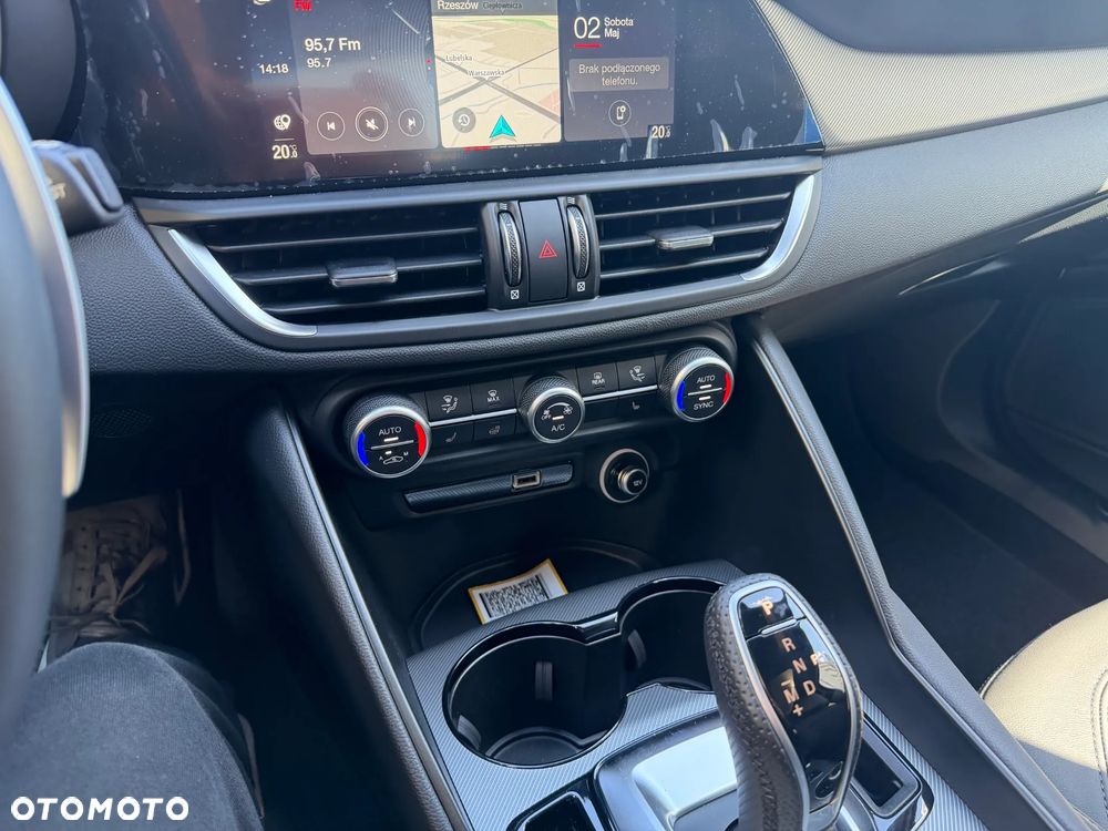 Alfa Romeo Giulia 2.0 Turbo Veloce Q4 - 35
