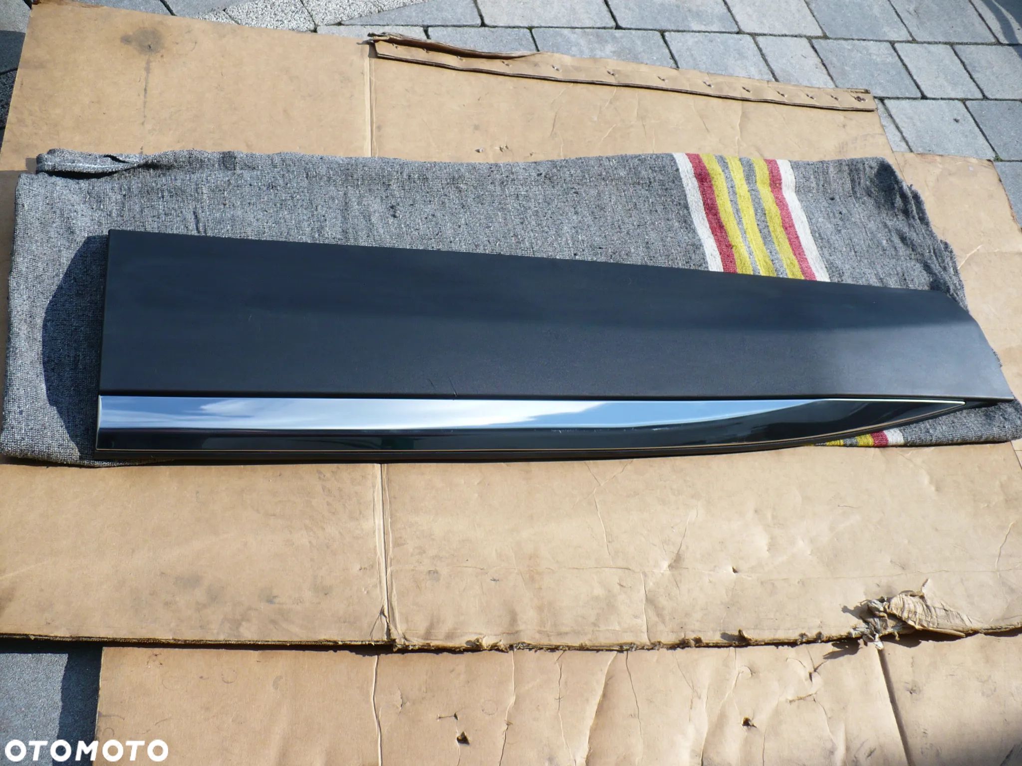 3008 5008 II 17-23 LISTWA CHROM DRZWI LEWA PRZOD 9811404277 ORYGI. - 1