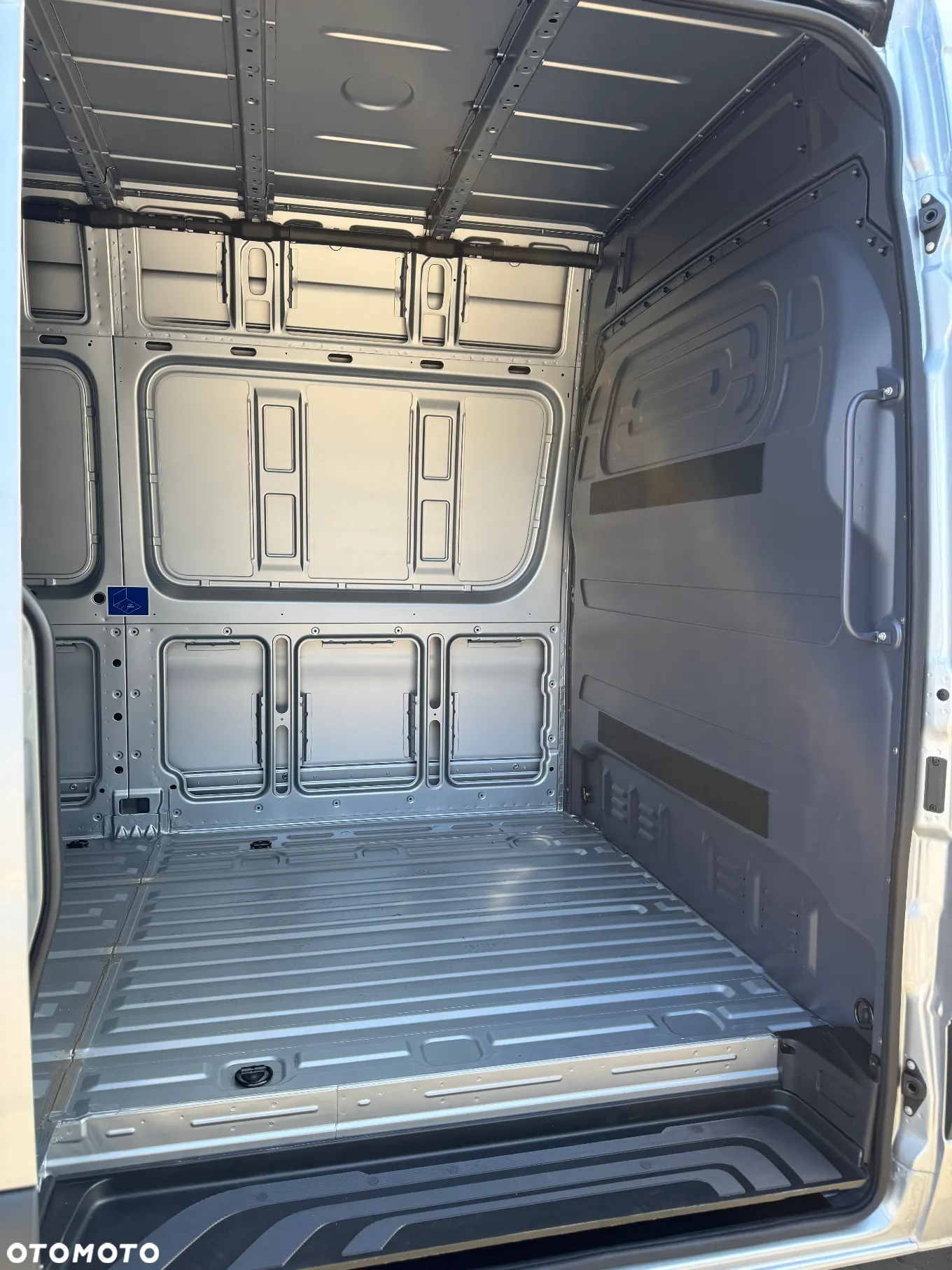 Mercedes-Benz Sprinter - 27