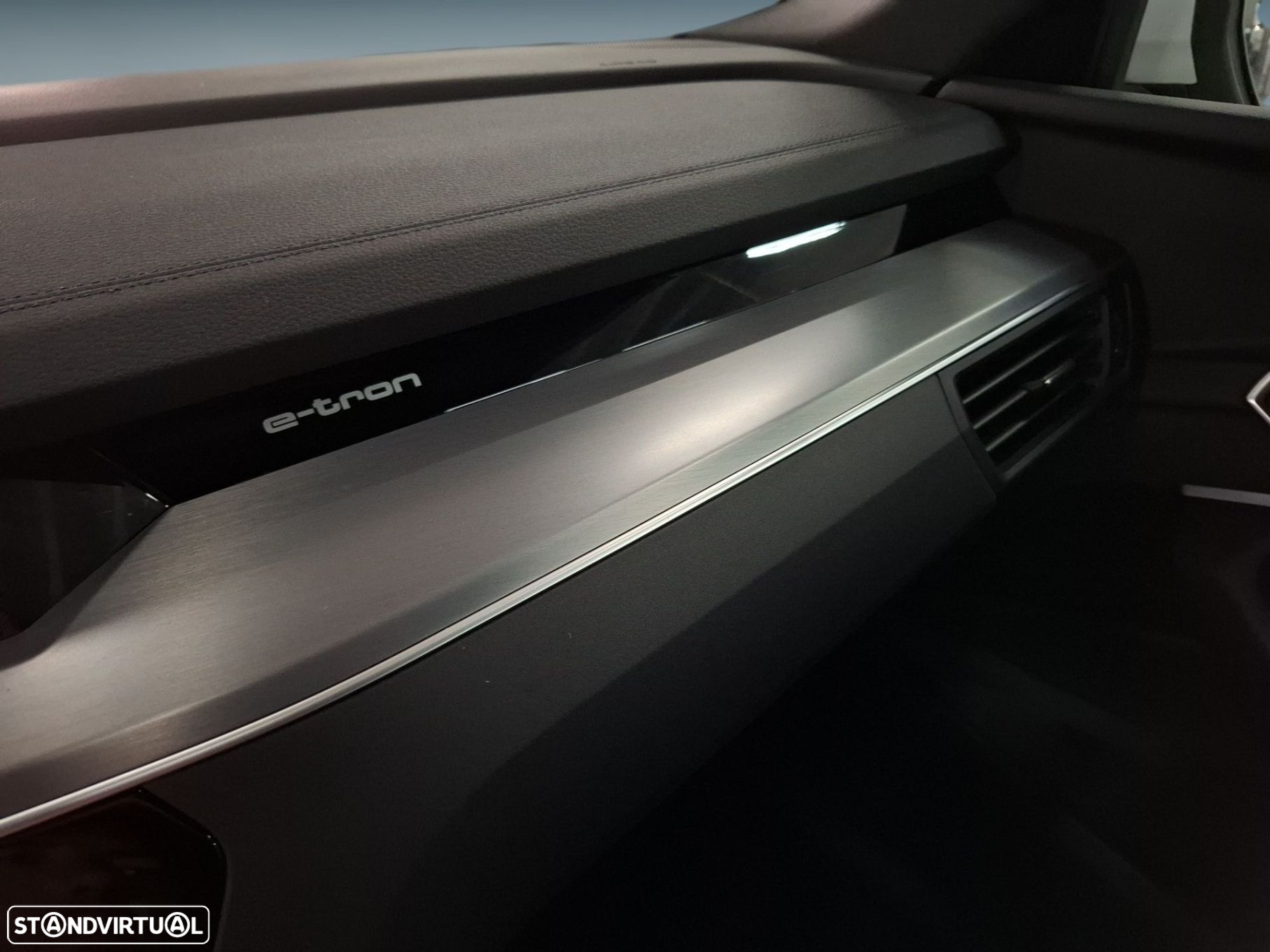 Audi e-tron 55 quattro S line - 19