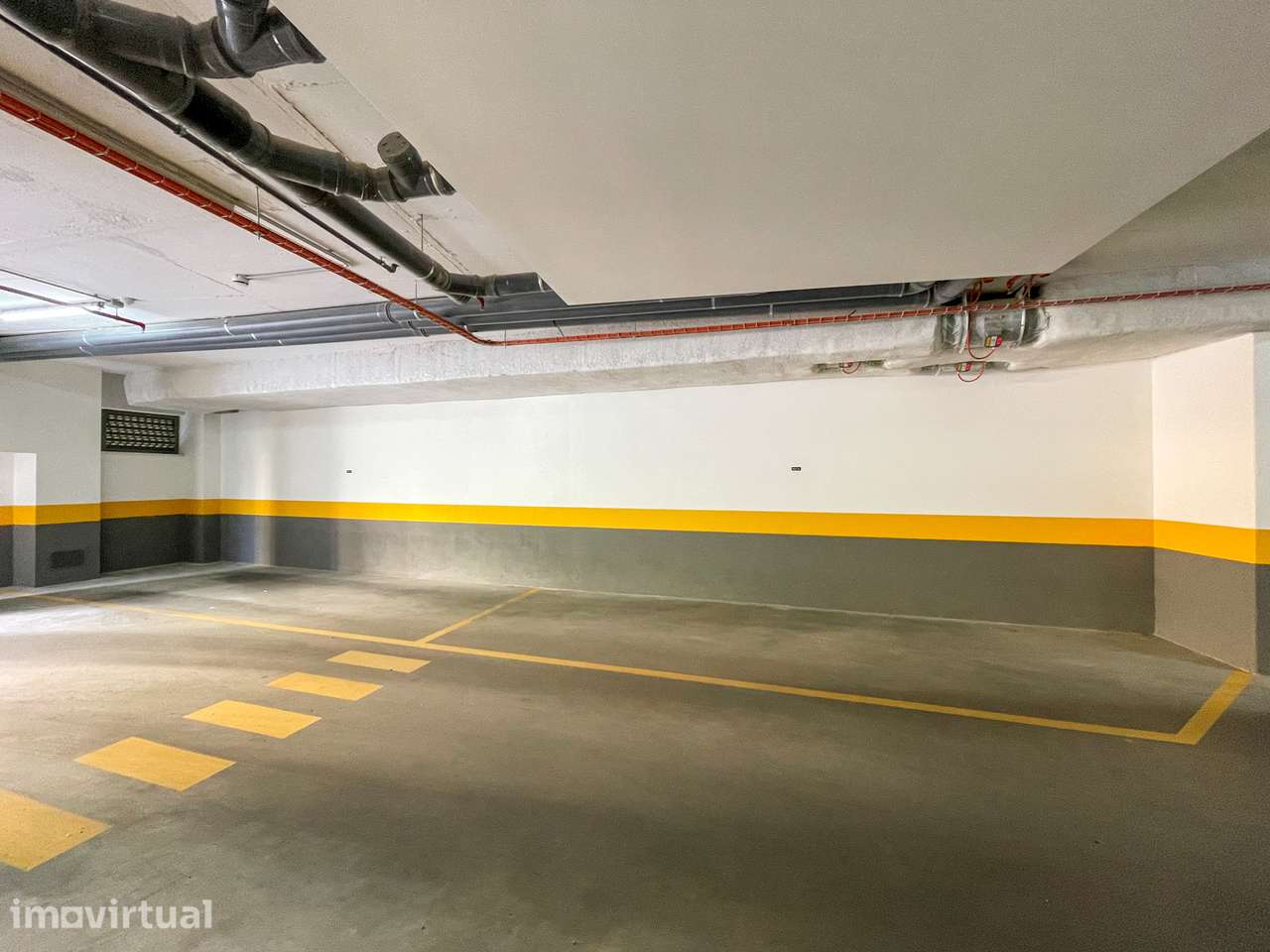 Parqueamento - Póvoa de Santa Iria - Grande imagem: 2/6