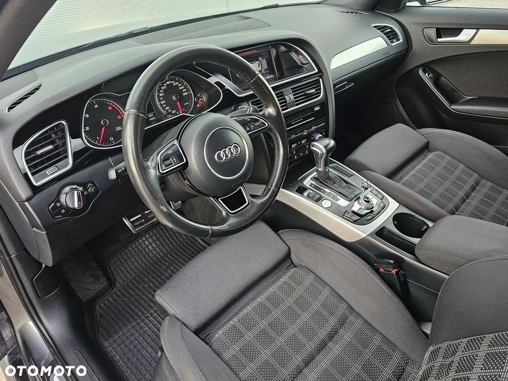 Audi A4 Avant 2.0 TDI DPF clean diesel multitronic S line Sportpaket - 31