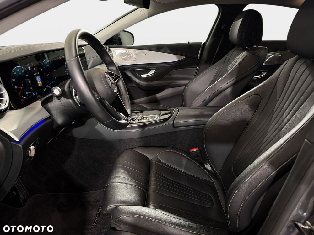 Mercedes-Benz CLS - 13