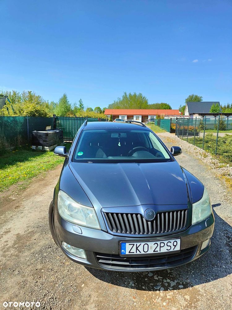 Skoda Octavia 1.4 TSI Ambiente - 2