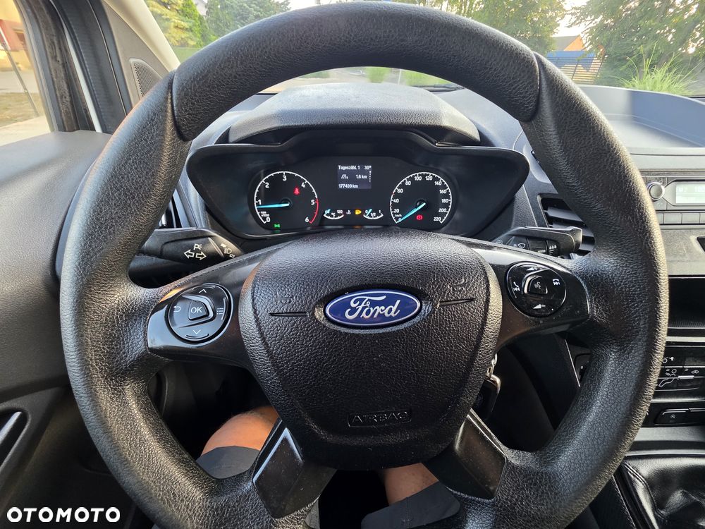 Ford Transit Connect - 19