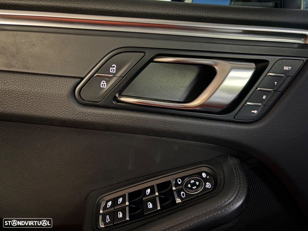 Porsche Macan 2.0T - 43