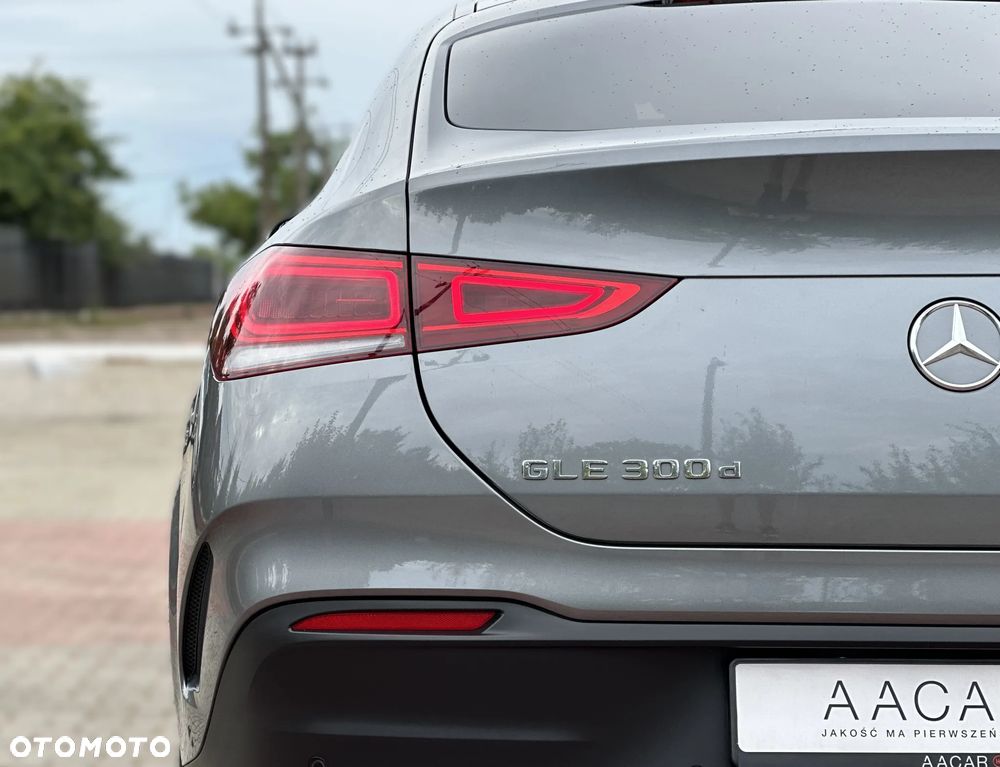 Mercedes-Benz GLE 300 d 4-Matic Premium - 37