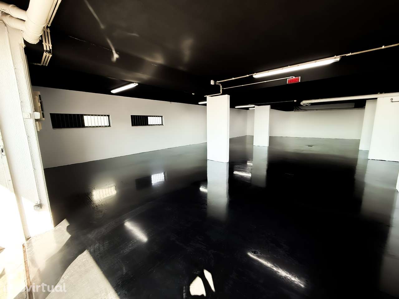 Armazém renovado de 194m2 com possibilidade de arrendamento - Grande imagem: 5/6