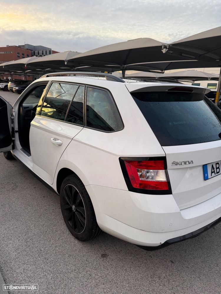 Skoda Fabia Break 1.0 TSI Monte Carlo - 4