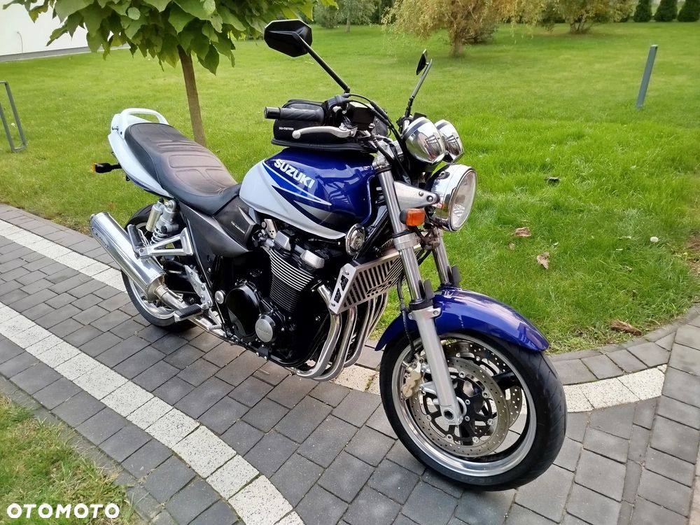 Suzuki GSX - 4
