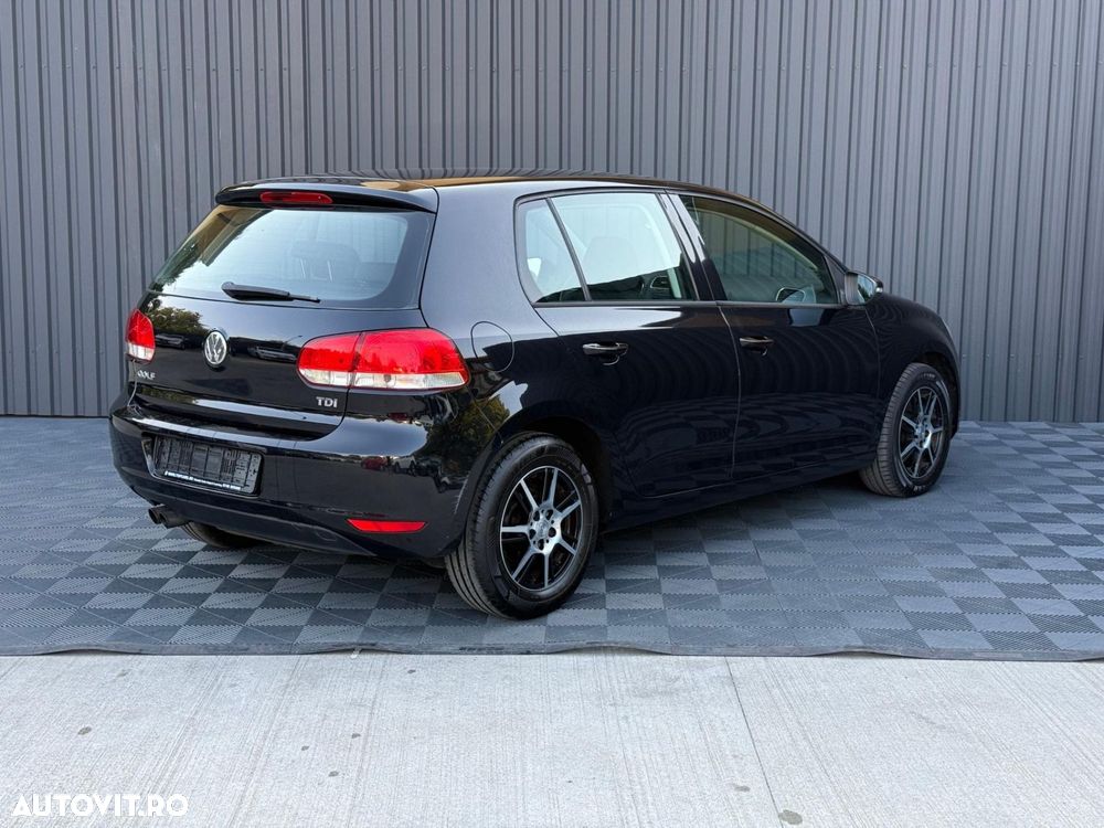 Volkswagen Golf - 4
