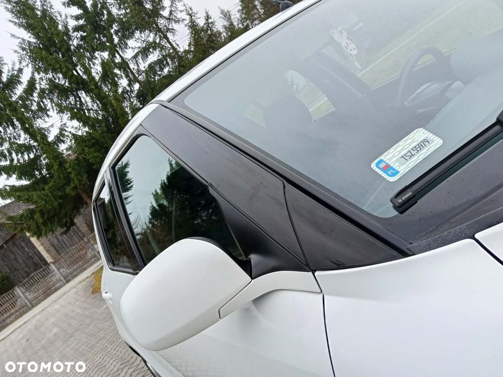 Suzuki Swift 1.3 Black and White - 21