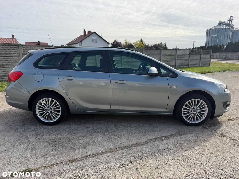 Opel Astra 1.4 Turbo Exklusiv - 5