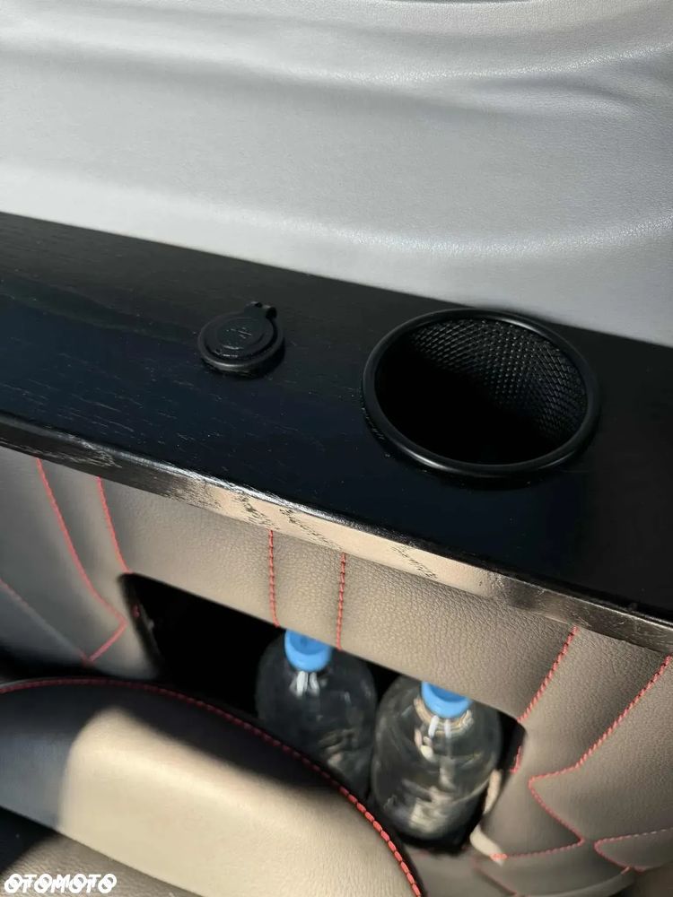 Mercedes-Benz Sprinter - 9