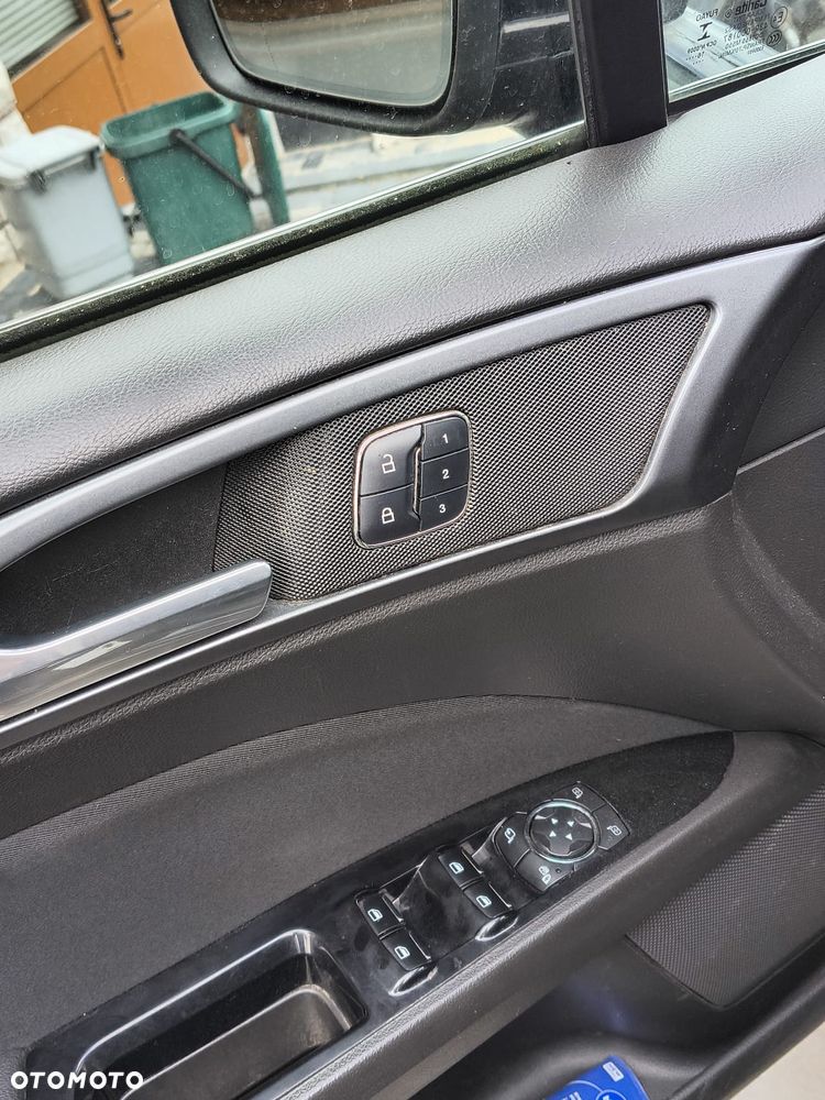 Ford Mondeo 2.0 TDCi Titanium PowerShift - 8