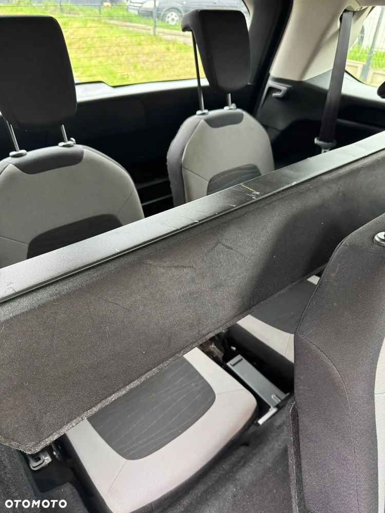 Citroën C4 Grand Picasso - 21