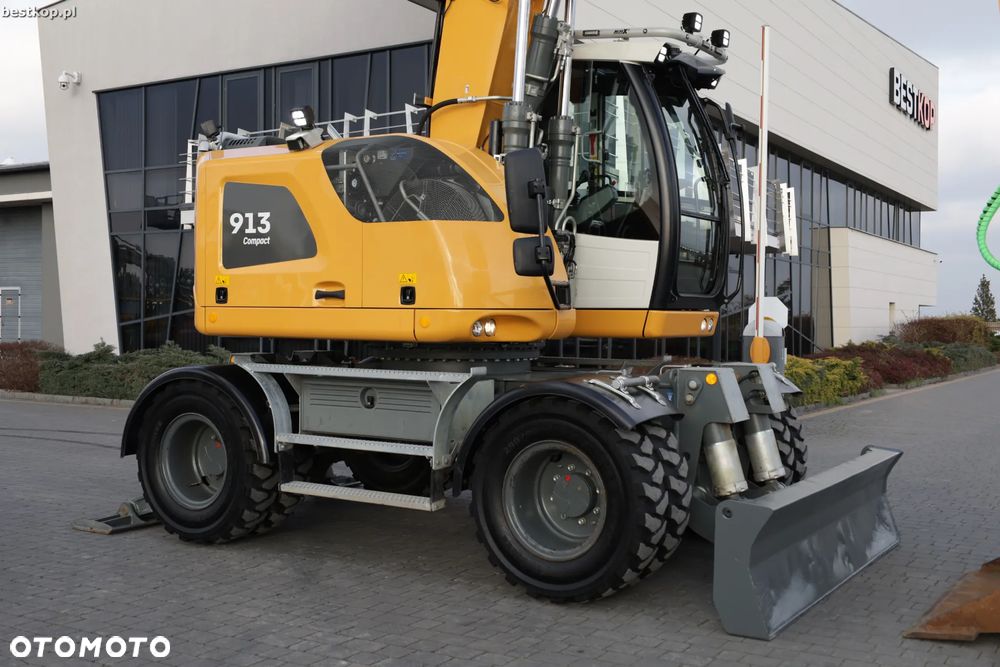 Liebherr A913 Compact Litronic - 2