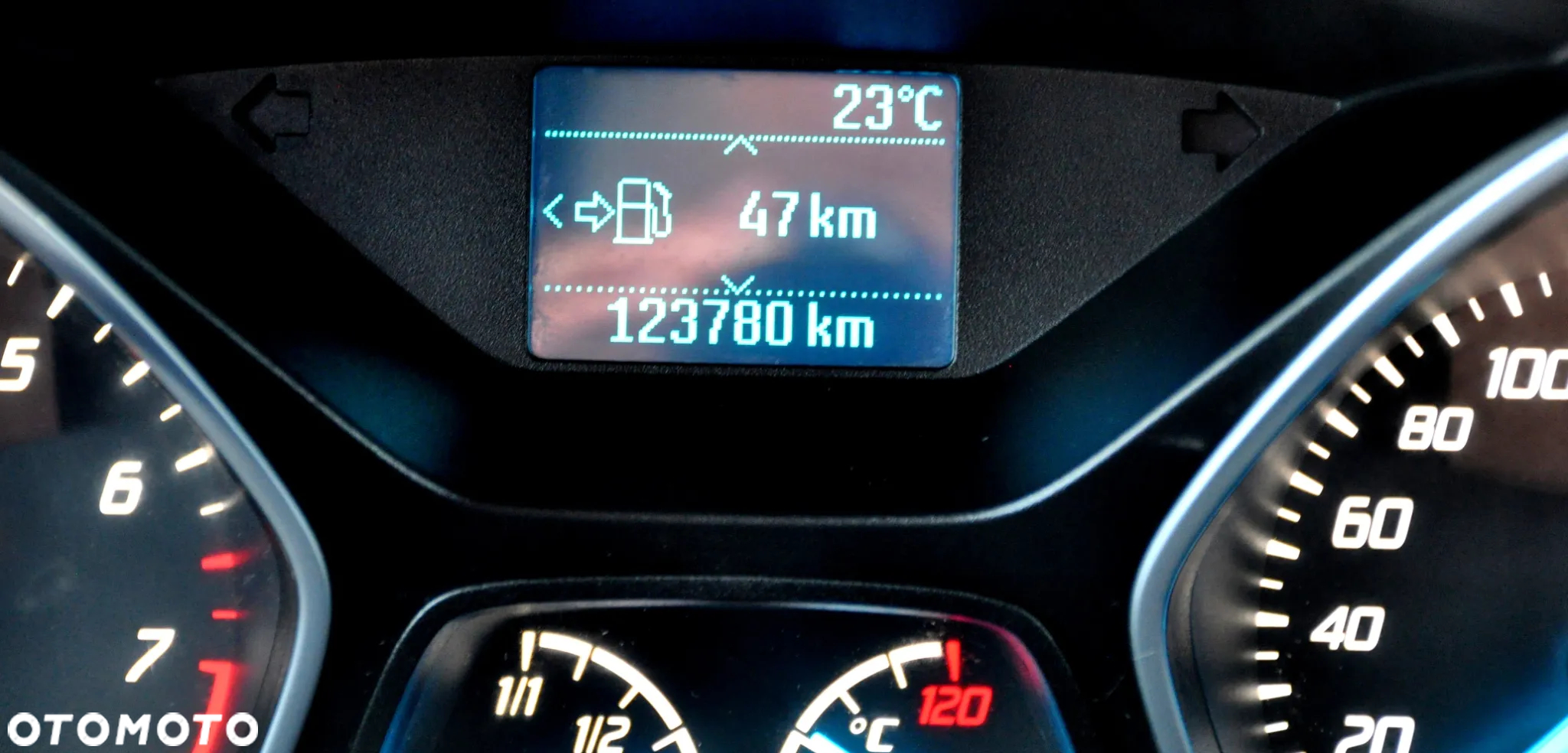 Ford Kuga 1.6 EcoBoost 2x4 Titanium - 40
