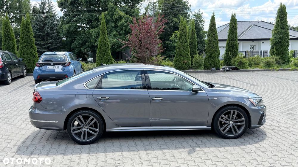 Volkswagen Passat - 9