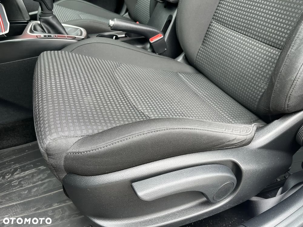 Kia Ceed 1.6 CRDi mHEV S - 20
