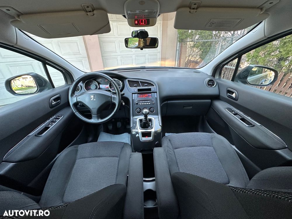 Peugeot 5008 HDI FAP 110 Family - 6